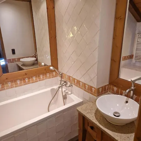 Chalet Luxe - Meribel 10p 4bdr 4 Bthr Les Allues