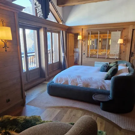 Luxe - Meribel 10p 4bdr 4 Bthr Horská chata *