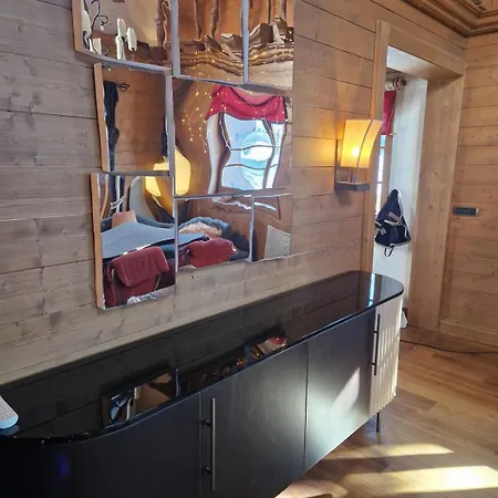 Chalet Luxe - Meribel 10p 4bdr 4 Bthr *