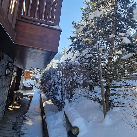 Luxe - Meribel 10p 4bdr 4 Bthr Chalet