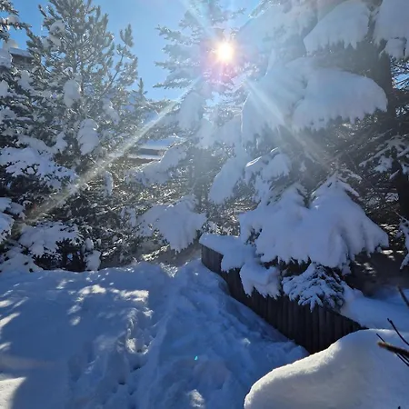 Luxe - Meribel 10p 4bdr 4 Bthr Horská chata