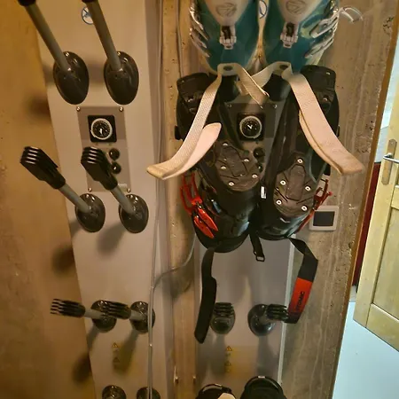 Luxe - Meribel 10p 4bdr 4 Bthr Horská chata *