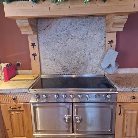 Luxe - Meribel 10p 4bdr 4 Bthr Horská chata *